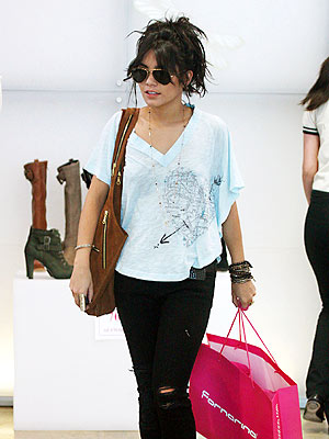 SHOPPING photo | Vanessa Hudgens