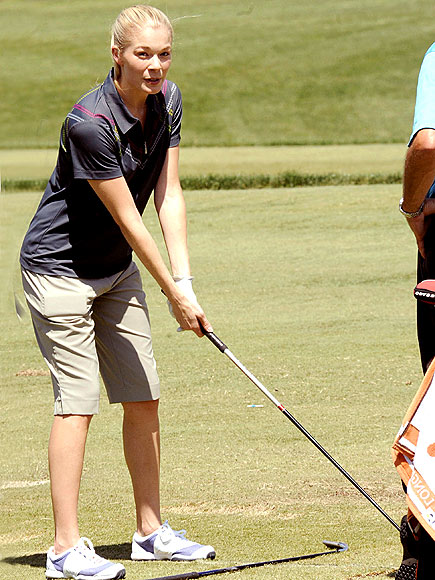 GOLFING photo | LeAnn Rimes