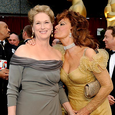 KISSY FACE photo | Meryl Streep, Sophia Loren
