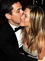 Smooch! Oscar Night's Cutest Kisses | Jennifer Aniston, John Mayer