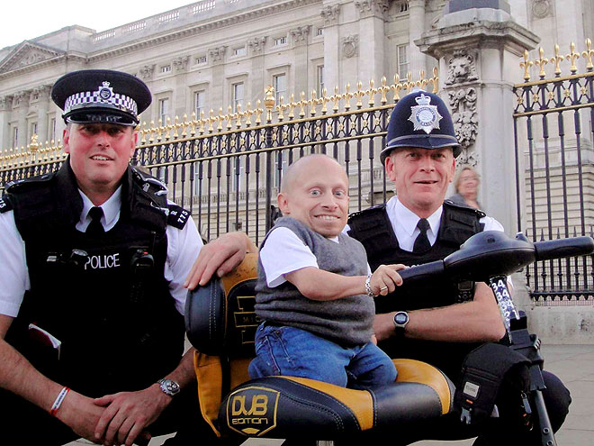 MINI TOURIST photo | Verne Troyer
