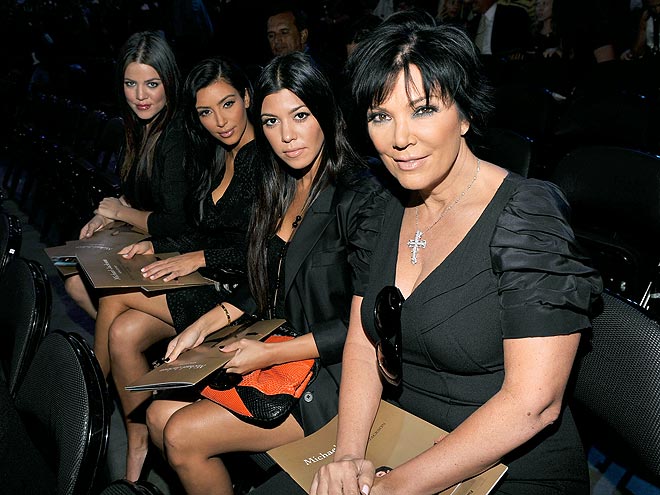 REMEMBERING MJ  photo | Khloe Kardashian, Kim Kardashian, Kourtney Kardashian