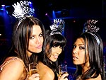 25 Best Celeb Photos of 2009 | Khloe Kardashian, Kim Kardashian, Kourtney Kardashian