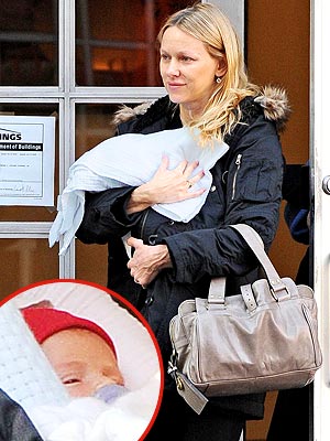 BABY BUNDLE photo | Naomi Watts