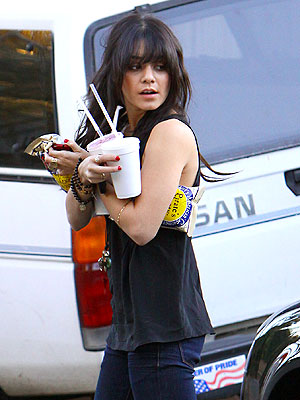 vanessa hudgens out and about. photo | Vanessa Hudgens