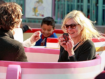 SIT 'N' SPIN photo | Kirsten Dunst
