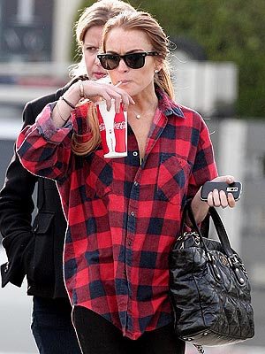 BEVERAGE SERVICE photo | Lindsay Lohan