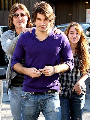 TRIO FOR THE ROAD photo | Billy Ray Cyrus, Miley Cyrus