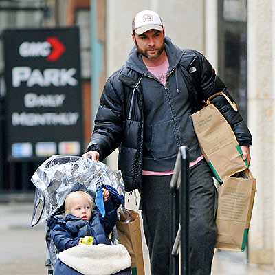 FAMILY MAN photo | Liev Schreiber