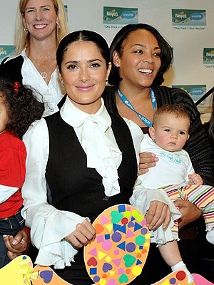 GETTING 'PAMPER'ED photo | Salma Hayek