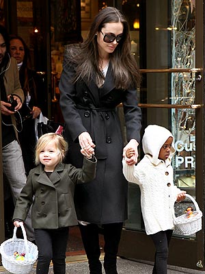 Tags: Angelina Jolie, Brad Pitt, Celebrity Babies, Celebrity Couples, 