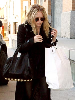 BAG LADY photo | Mary-Kate Olsen
