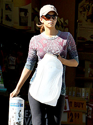 QUICK PICK photo | Halle Berry