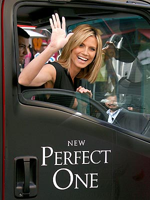 PICTURE 'PERFECT' photo | Heidi Klum