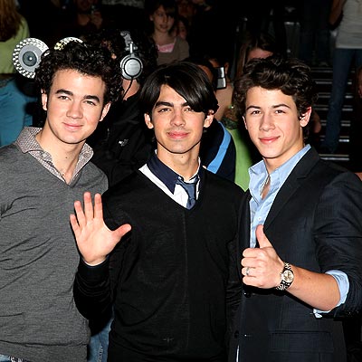 UNEXPECTED GUESTS photo | Joe Jonas, Jonas Brothers, Kevin Jonas, Nick Jonas