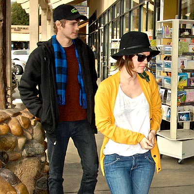 STEPPING OUT photo | Hayden Christensen, Rachel Bilson