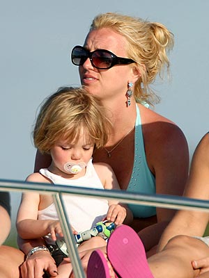 SHIP SHAPE photo | Britney Spears