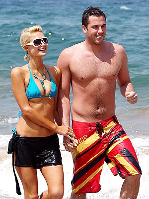 BEACHY KEEN photo | Paris Hilton