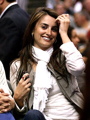 GOOD SPORT photo | Pen\u00E9lope Cruz