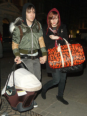 pete wentz pictures. Ashlee Simpson, Pete Wentz