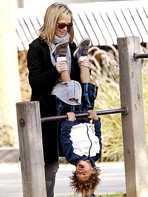 HANG TIME photo | Heidi Klum