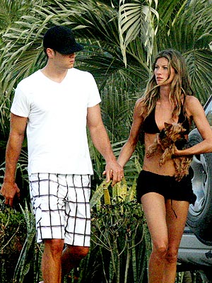 THE HONEYMOONERS photo | Gisele Bundchen, Tom Brady
