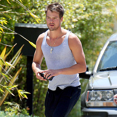 IN THE BUFF photo | Josh Duhamel