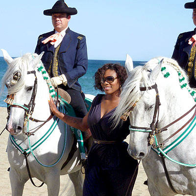 HORSE PLAY photo | Serena Williams