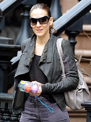 HANDLE WITH CARE photo | Sarah Jessica Parker