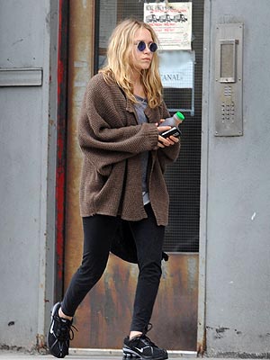 JUST FOR KICKS photo | Mary-Kate Olsen
