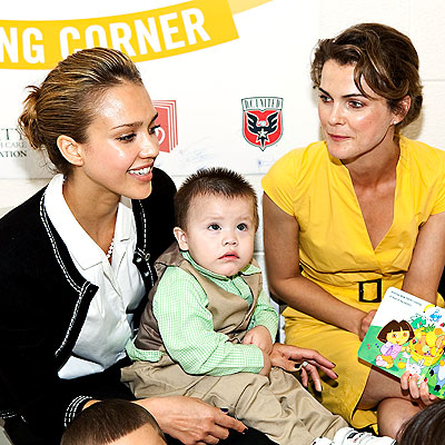 SPREAD THE WORD photo | Jessica Alba, Keri Russell