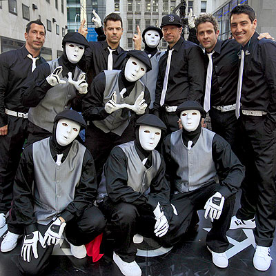 GROUP EFFORT photo | Danny Wood, Donnie Wahlberg, Joey McIntyre, Jonathan Knight, Jordan Knight