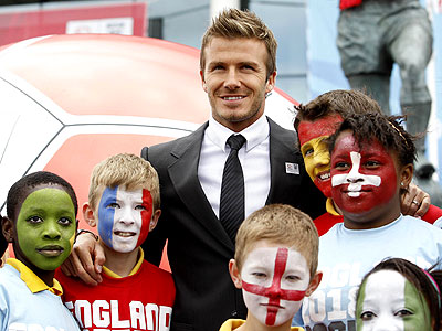 CHILD'S PLAY photo | David Beckham