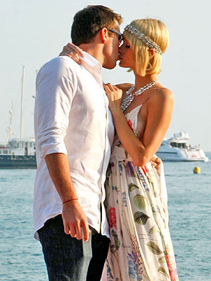 FRENCH KISS photo | Paris Hilton