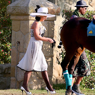 HORSING AROUND photo | Britney Spears