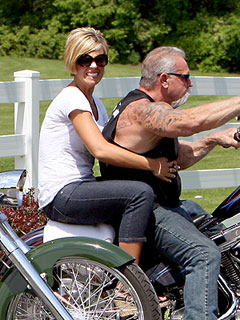 Jon & Kate: The Gosselins Get Taken For a Ride