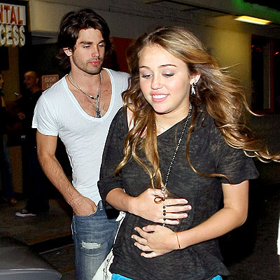 DINERS' CLUB photo | Miley Cyrus