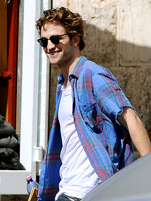 SUNNY OUTLOOK photo | Robert Pattinson
