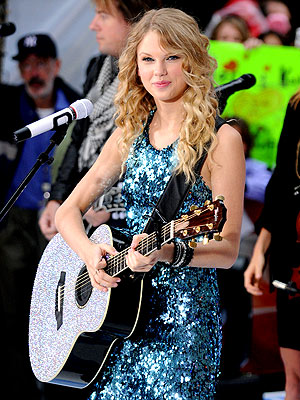 SHINING STAR photo | Taylor Swift