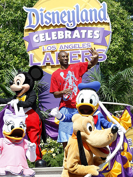 FLOATING AWAY photo | Kobe Bryant