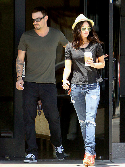 PICK-UP SCENE photo | Brian Austin Green, Megan Fox
