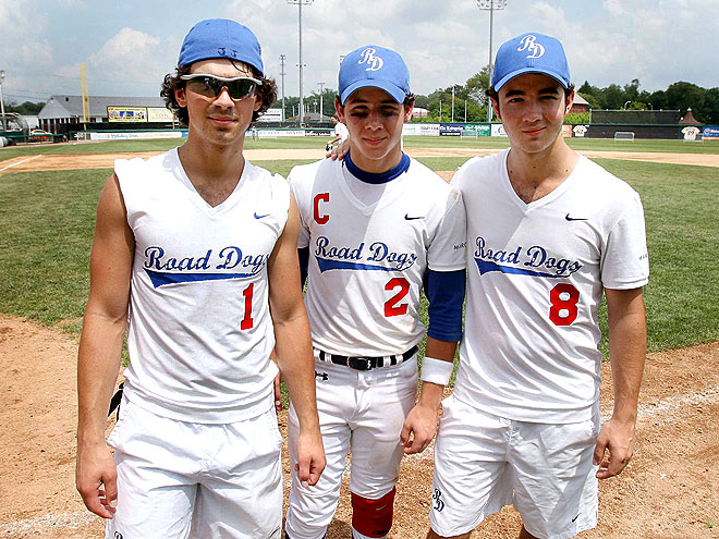 SWING KIDS photo | Joe Jonas, Jonas Brothers, Kevin Jonas, Nick Jonas