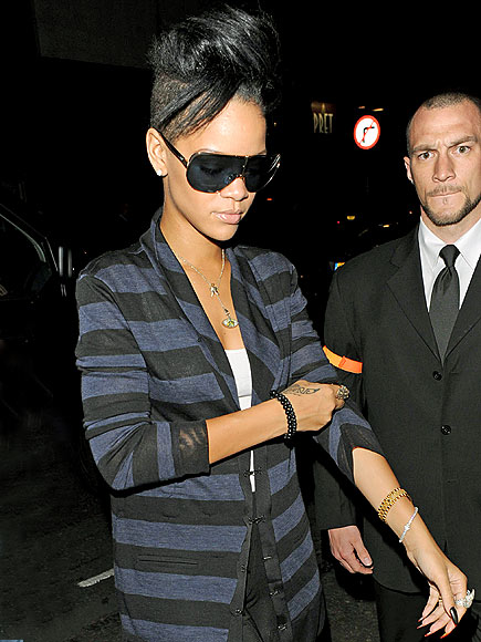 Rihanna's New Do The hairstyle hasn't grown on me yet but it's looking