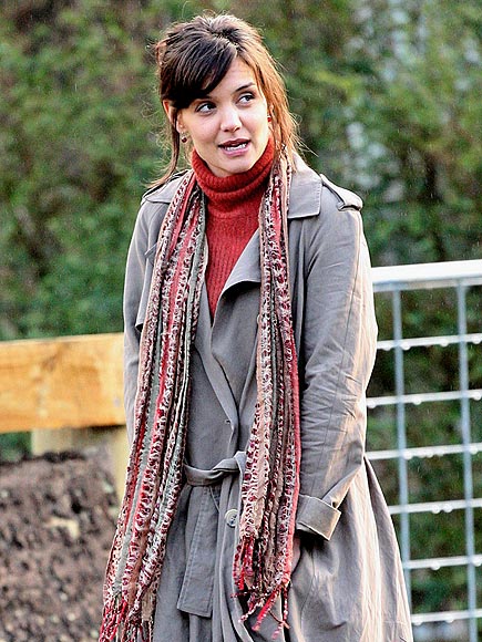 'DARK' DAY photo | Katie Holmes