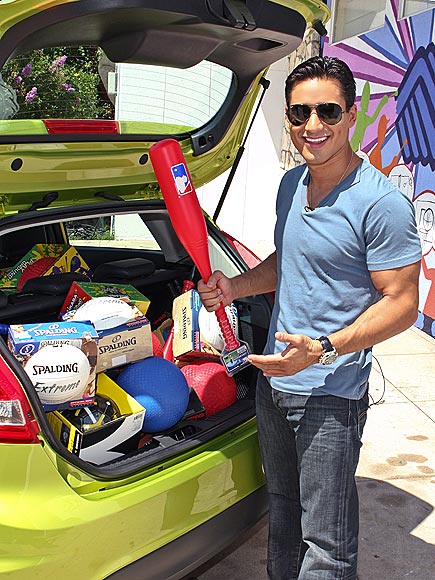 SPORTING LIFE photo | Mario Lopez