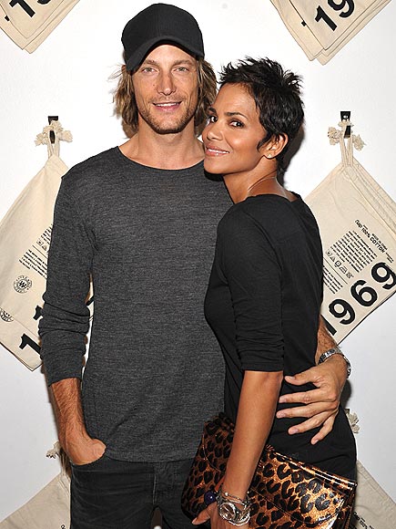 DENIM PAIRING photo | Gabriel Aubry, Halle Berry