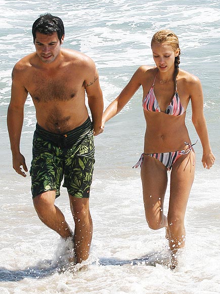 BEACH BABES photo | Cash Warren, Jessica Alba