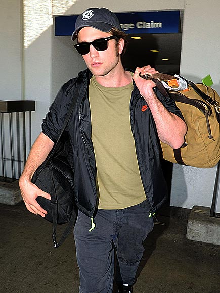 FREQUENT FLYER photo | Robert Pattinson