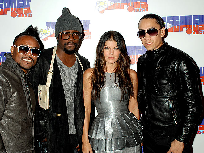 BAND STAND photo | Black Eyed Peas, Apl de Ap, Fergie, Taboo, Will I Am