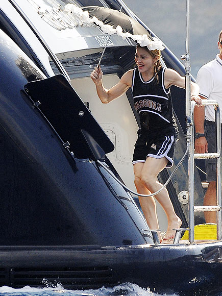 GETTING A JUMP photo | Madonna